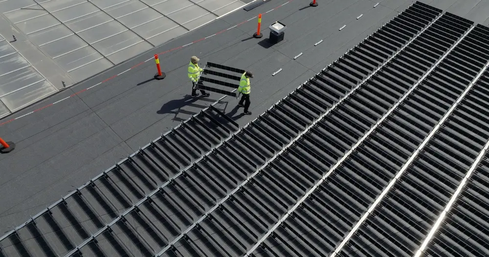 Montering av solceller, Ullevaal stadion, Over Easy Solar