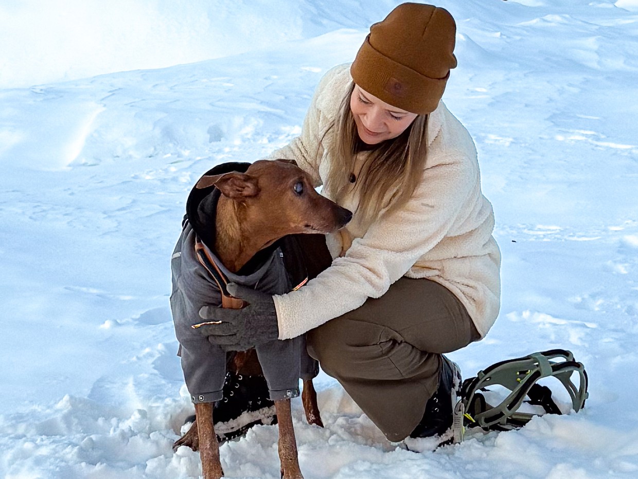 Oppfinner og daglig leder i Canion sammen med hunden sin Floke.