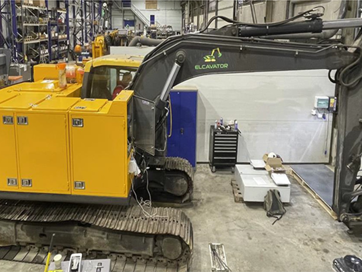 Elcavator elektrisk gravemaskin. 